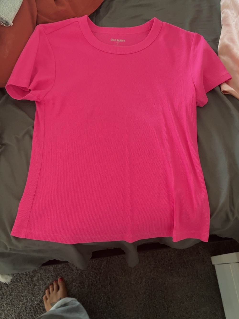 Old Navy Bright Pink Short Sleeve Crewneck Tee